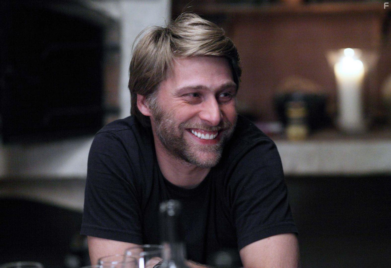 Tom Dingler in Guy (2018)