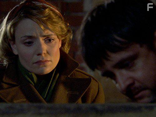 Richard Harrington and Christine Bottomley in Land Girls (2009)