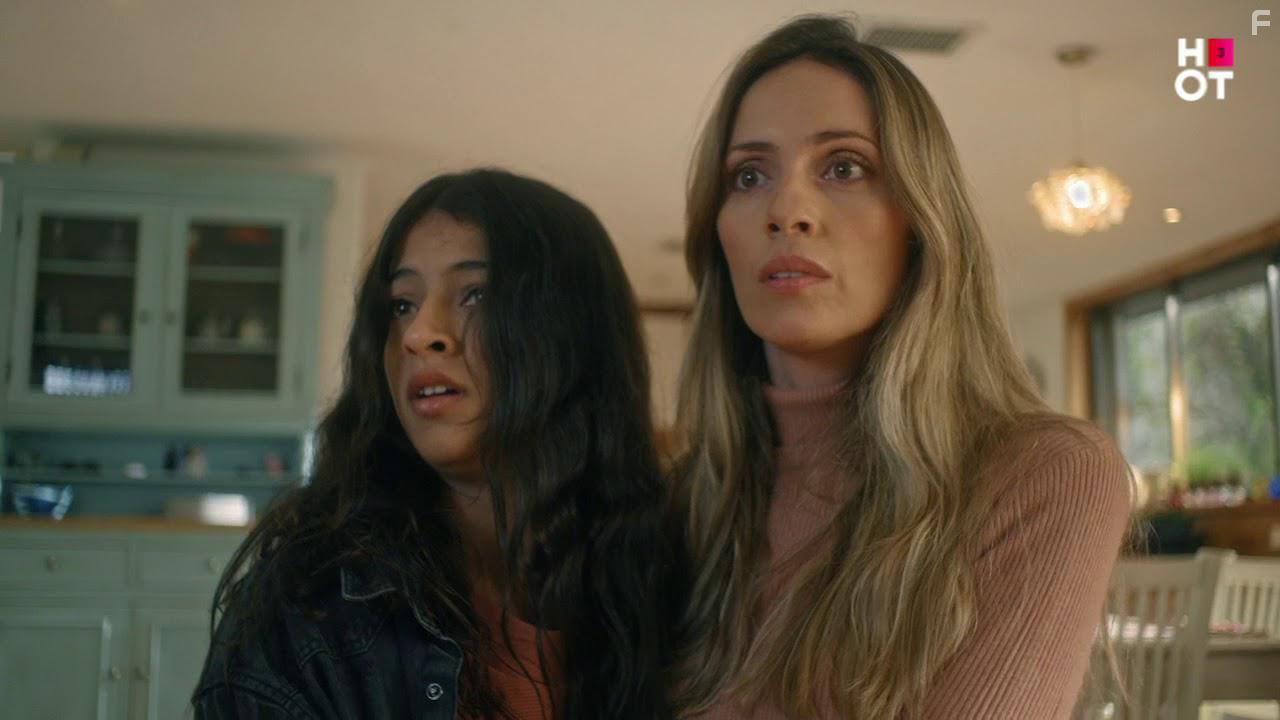 Nofar Salman and Mali Levi in Malkot (2018)