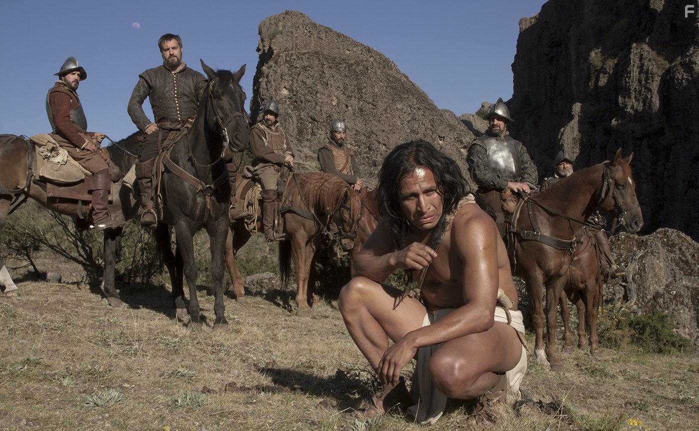 Gerardo Taracena and Eric Francs in La carga (2016)