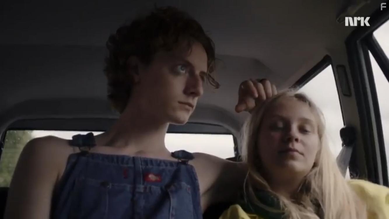 Kristine Ryssdalsnes Horvli and Olav Barmen Trolleb in Lovleg (2018)