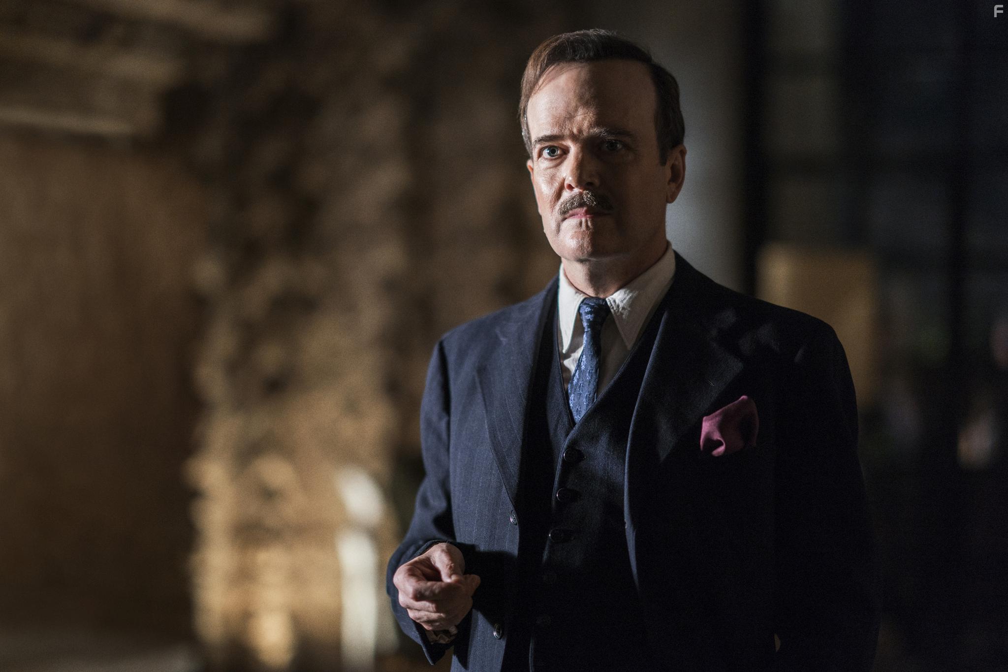 Jefferson Mays in I Am the Night (2019)