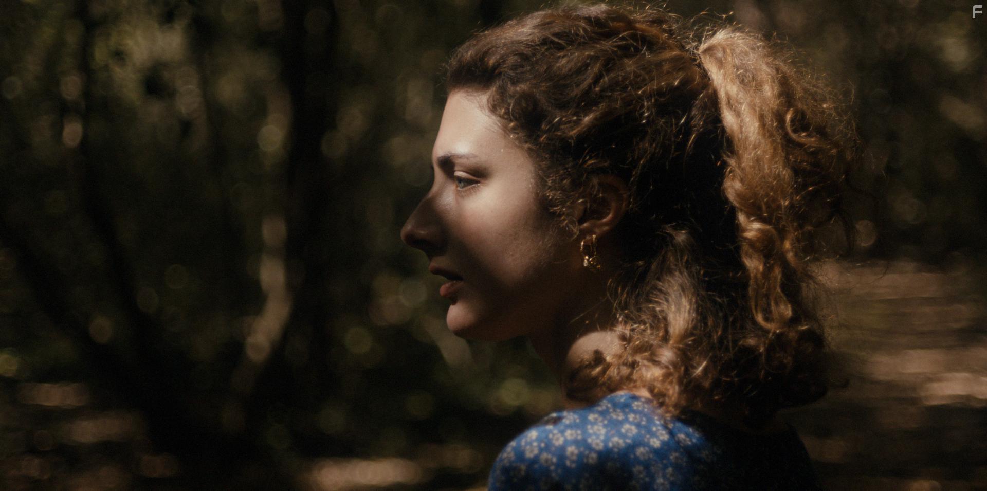 Daisy Bevan in Noble Earth (2017)