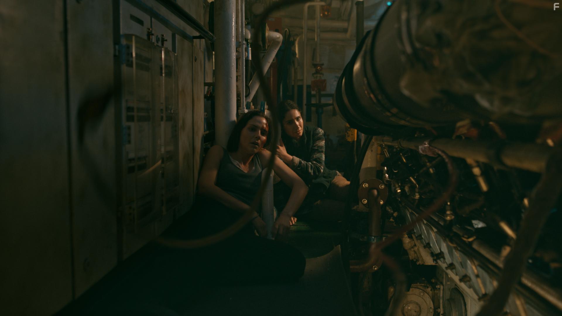 Tanya van Graan and Nikohl Boosheri in Dead in the Water (2018)