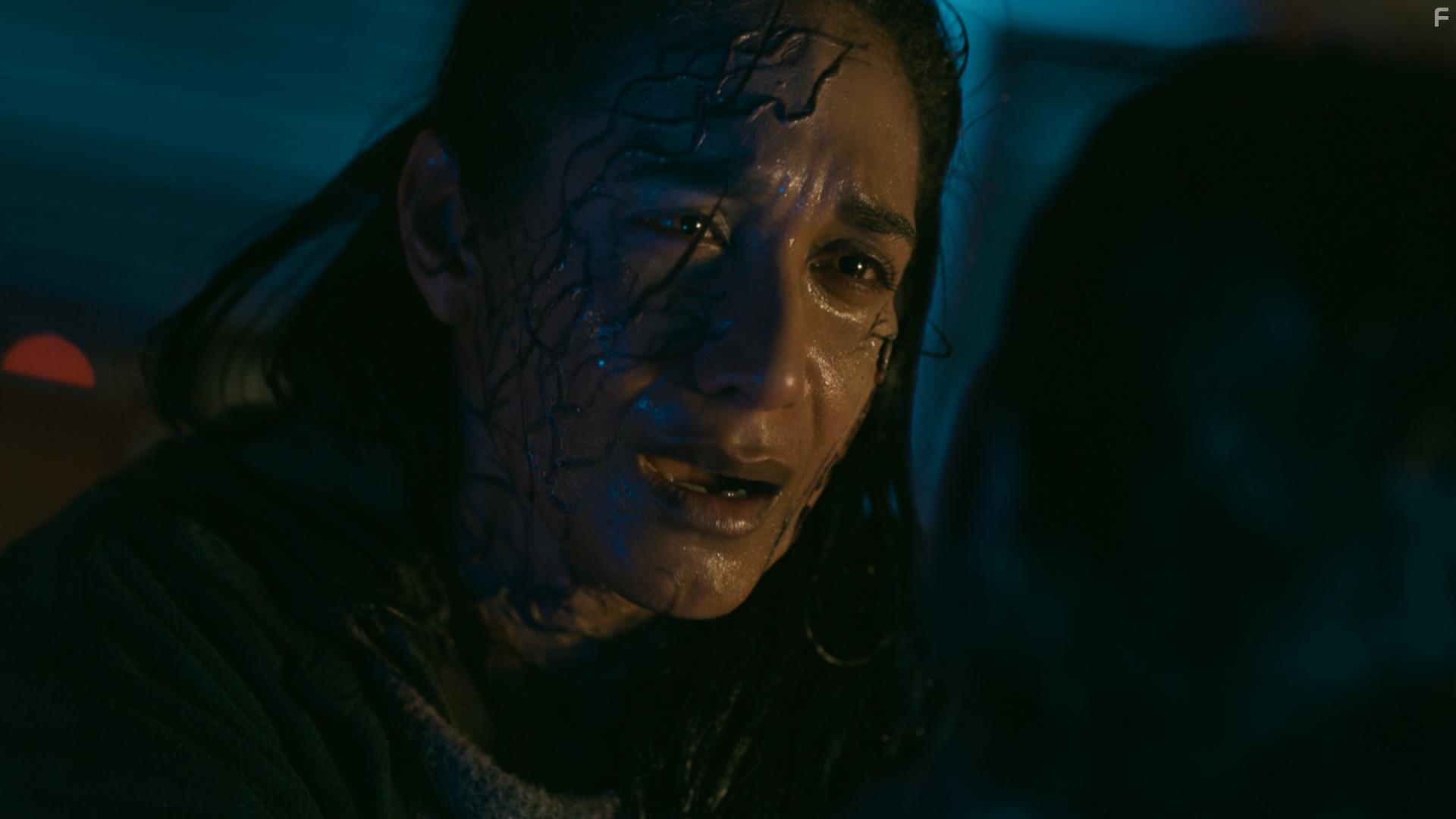 Bianca Simone Mannie in Dead in the Water (2018)