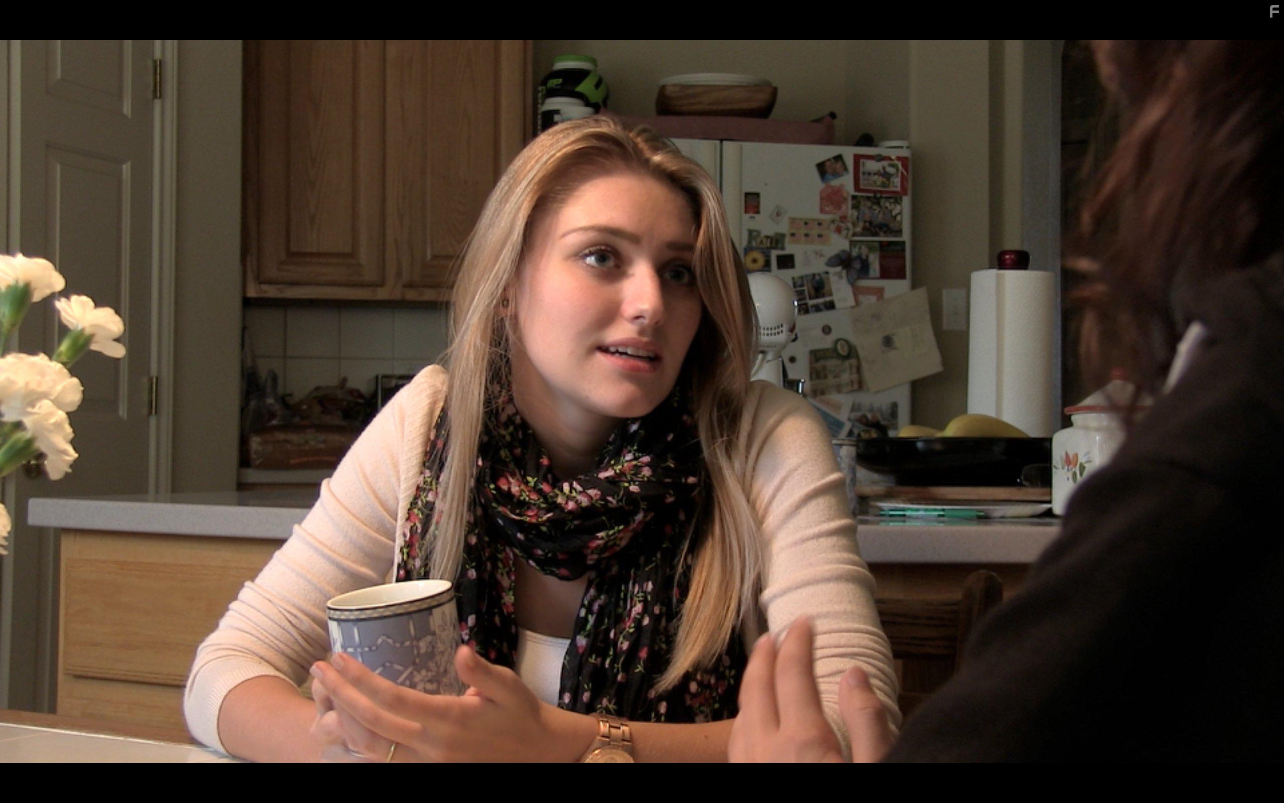 Rachel DeRouen in Glass (2016)