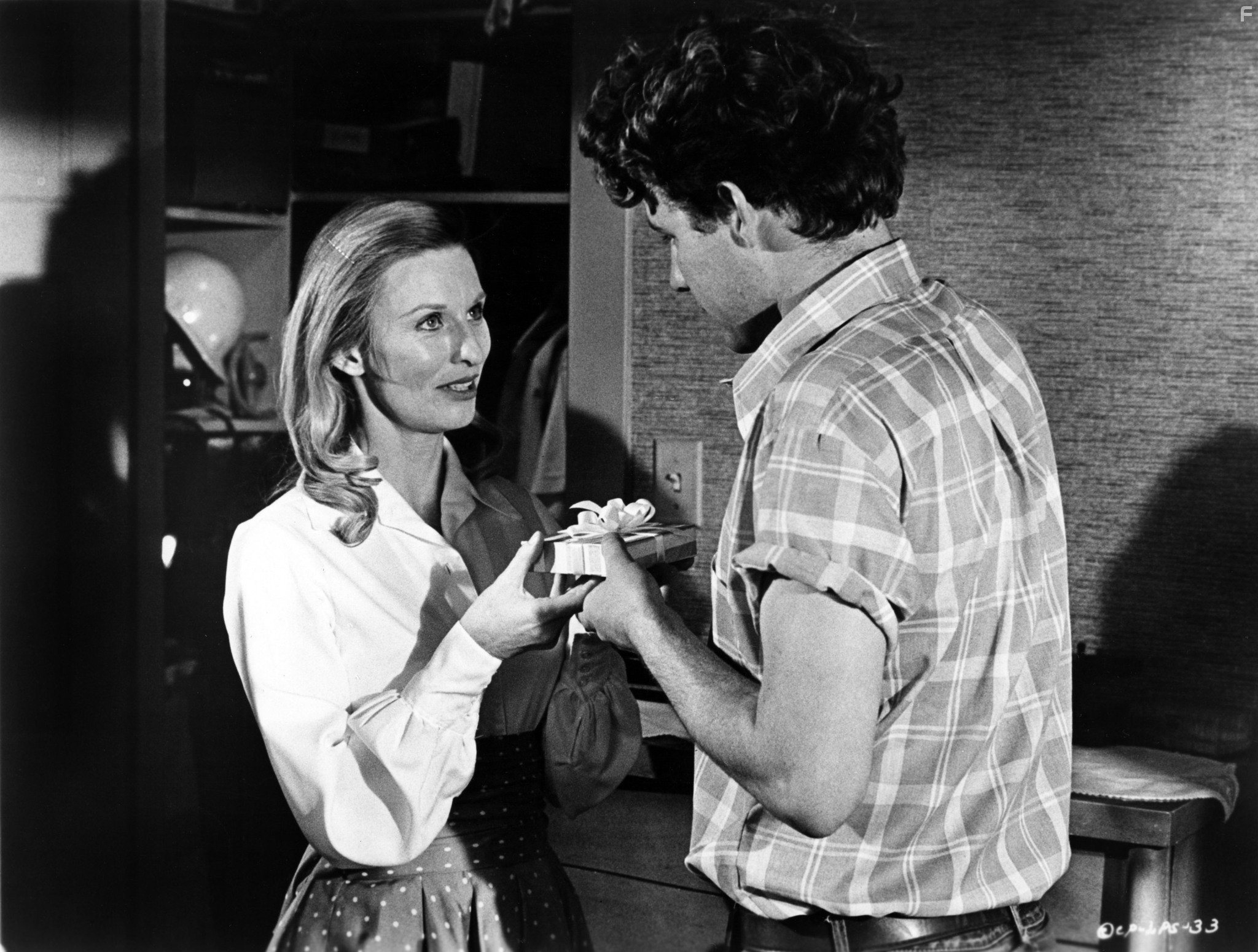 Timothy Bottoms and Cloris Leachman in Последний киносеанс (1971)
