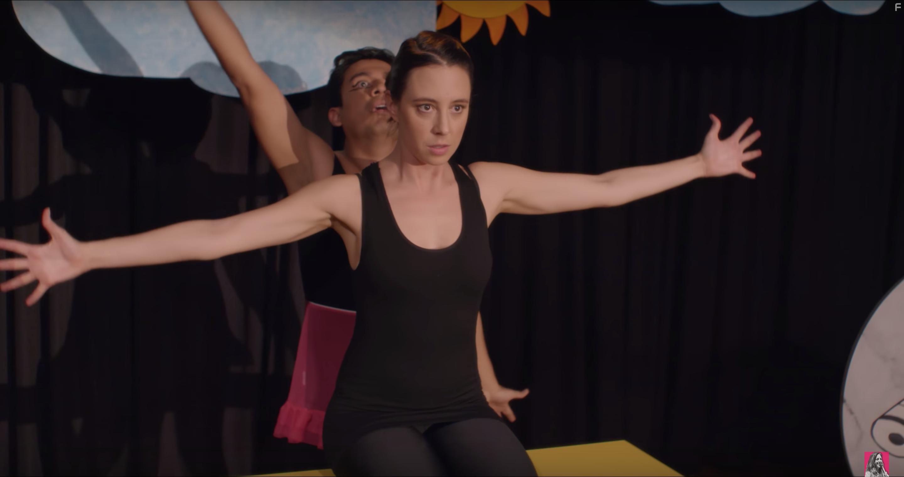 Ricardo Peralta and Sofia Nio de Rivera in Sobreviv (2018)