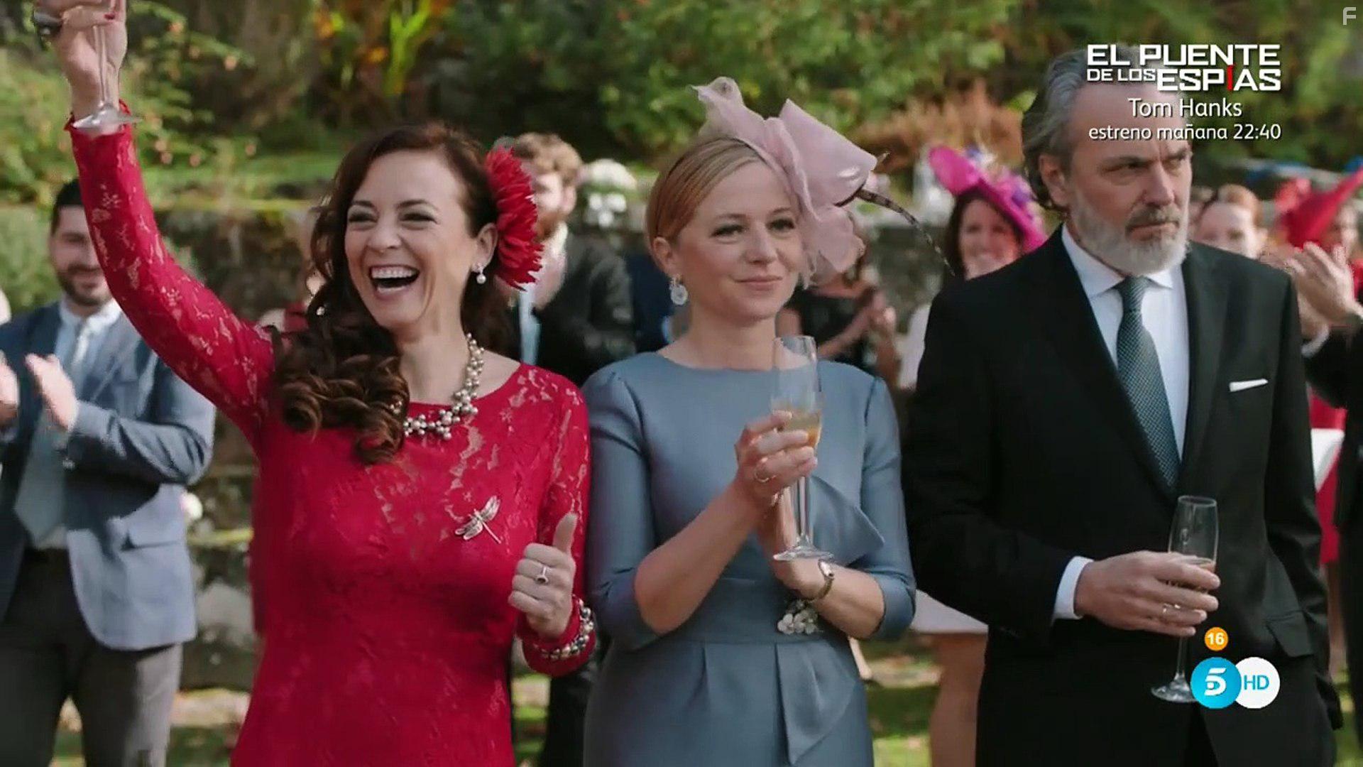 Pilar Castro, Jose Coronado, and Leonor Watling in Vivir sin permiso (2018)