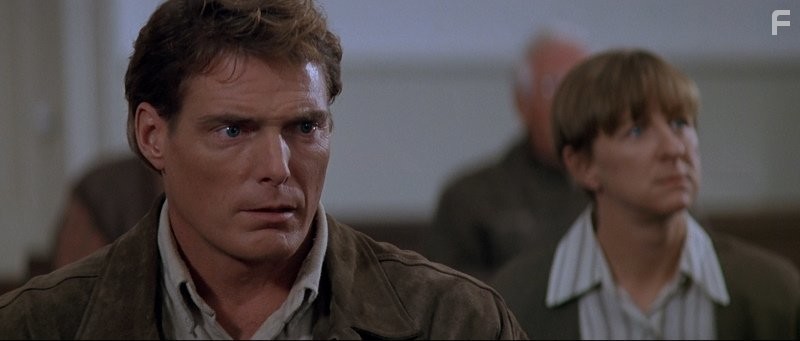 Деревня проклятых (1995)