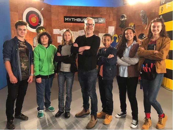 Adam Savage, Valerie Castillo, Elijah Horland, Cannan Huey-You, Jesse Lawless, Rachel Pizzolato, and Allie Weber in Mythbusters Jr. (2019)