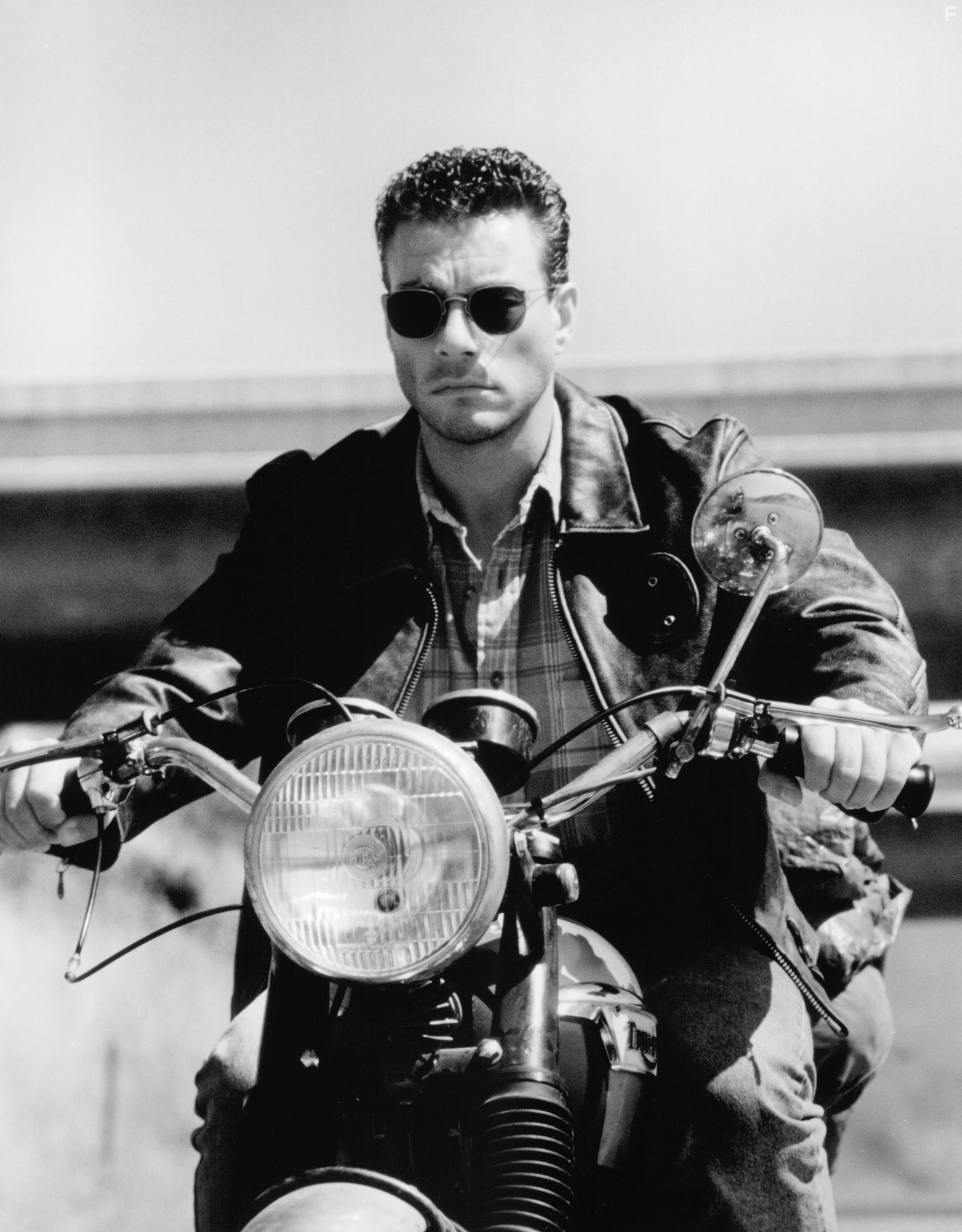 Jean-Claude Van Damme in Некуда бежать (1993)