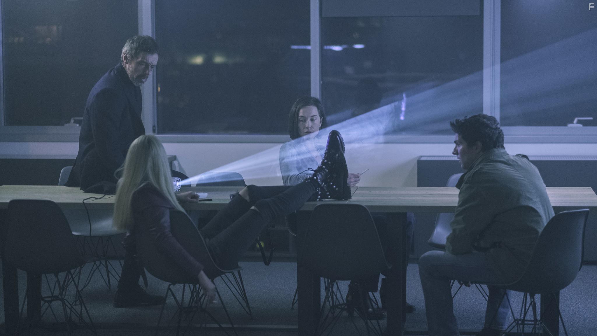 Uliks Fehmiu, Toni Gojanovic, Iva Mihalic, and Tara Thaller in Uspjeh (2019)