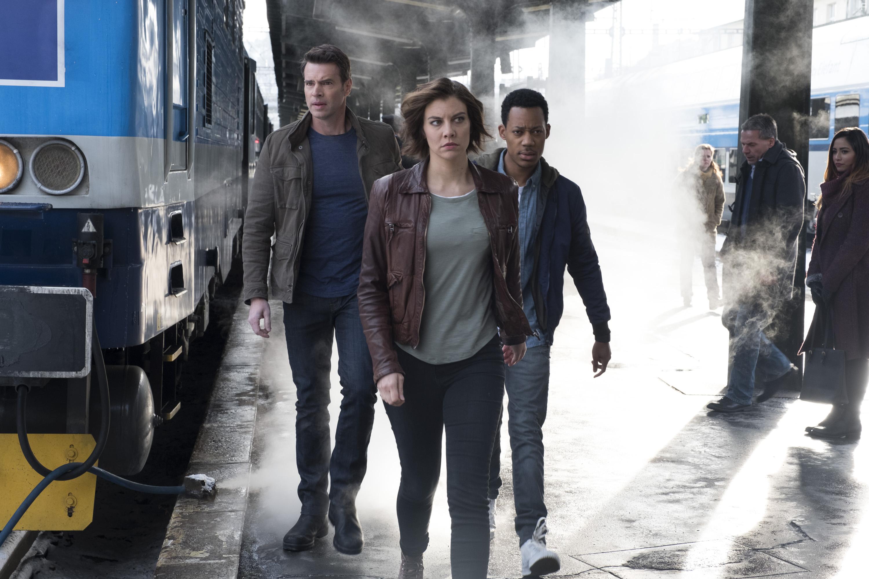Scott Foley, Lauren Cohan, and Tyler James Williams in Whiskey Cavalier (2019)