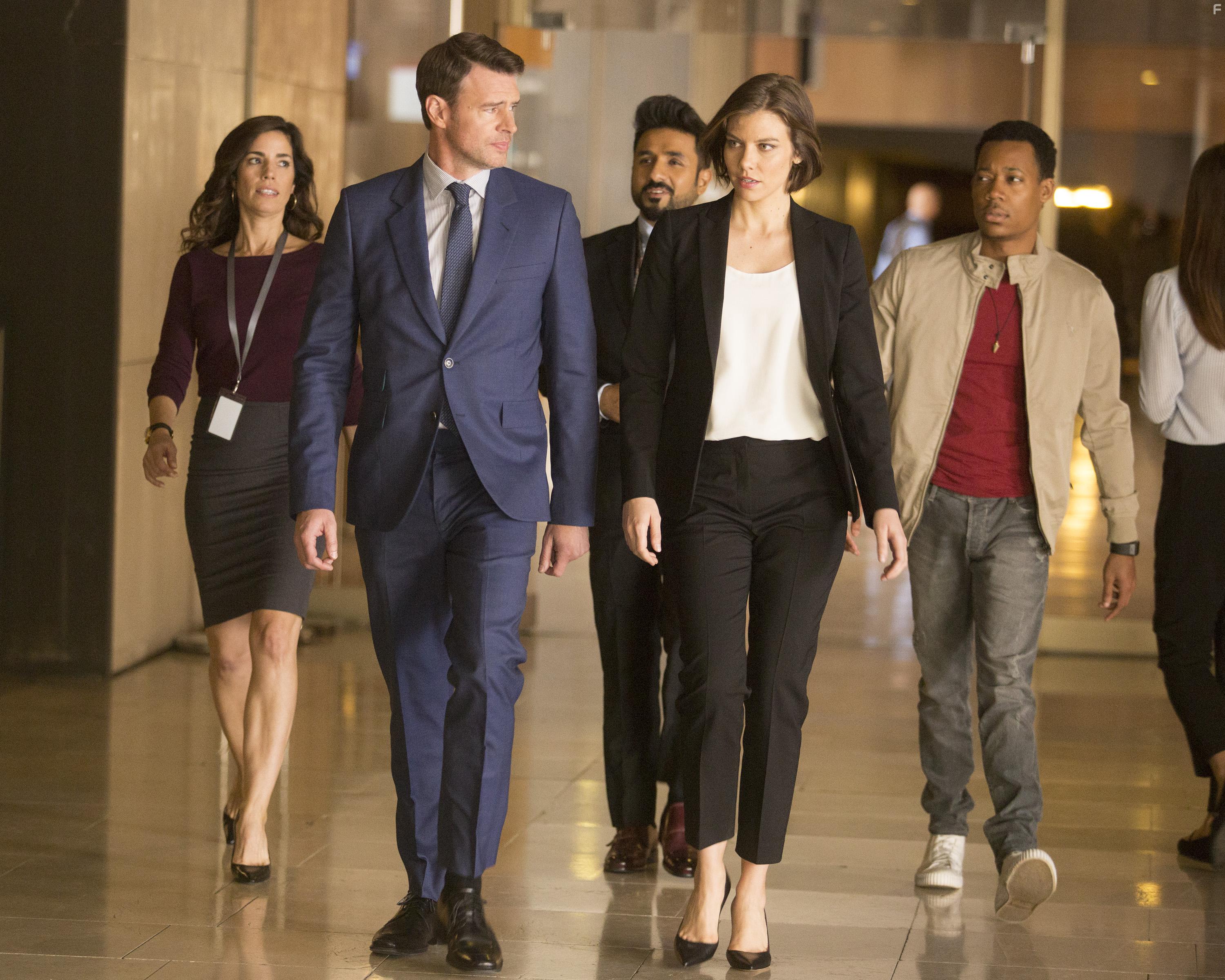 Scott Foley, Ana Ortiz, Lauren Cohan, and Tyler James Williams in Whiskey Cavalier (2019)