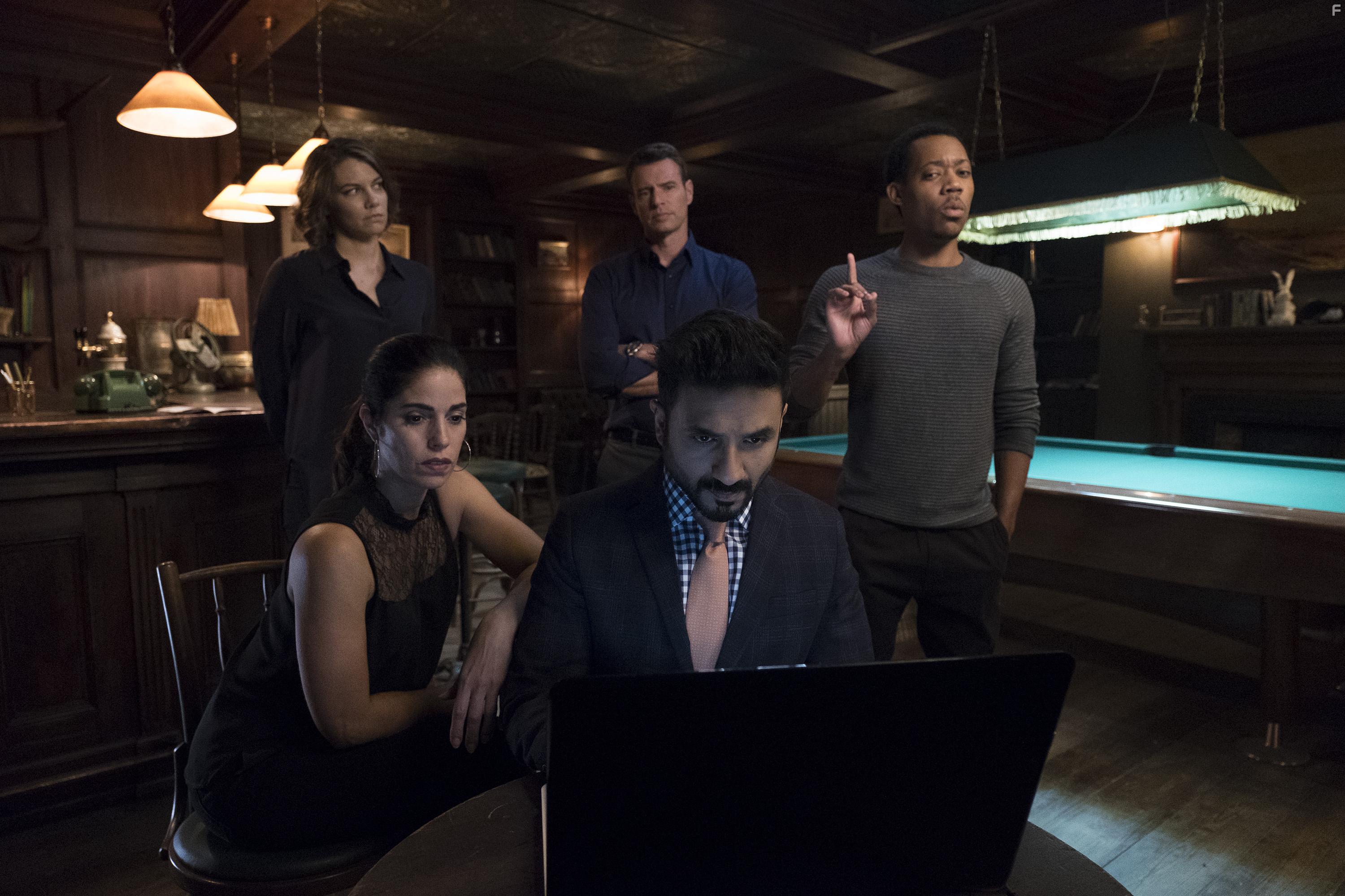 Scott Foley, Ana Ortiz, Lauren Cohan, Tyler James Williams, and Vir Das in Whiskey Cavalier (2019)