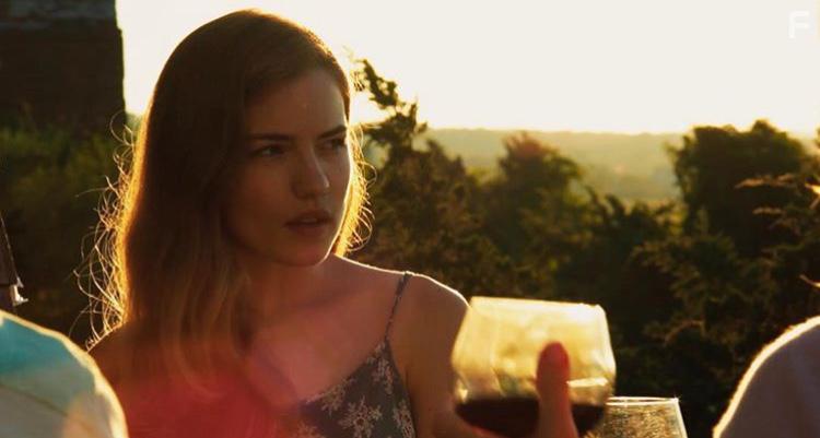 Willa Fitzgerald in Beach House (2017)