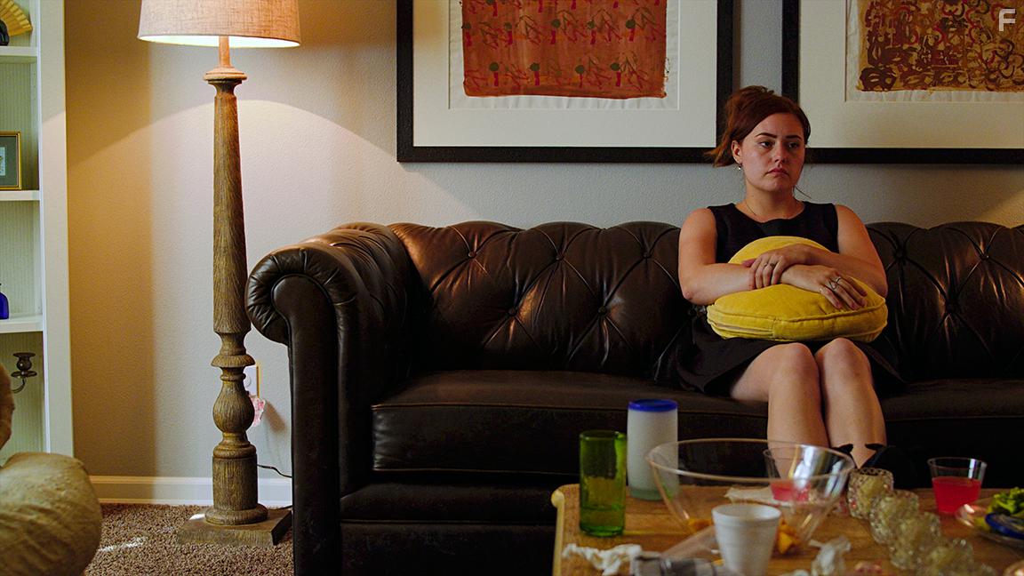 Jillian Clare in Pretty Broken (2018)