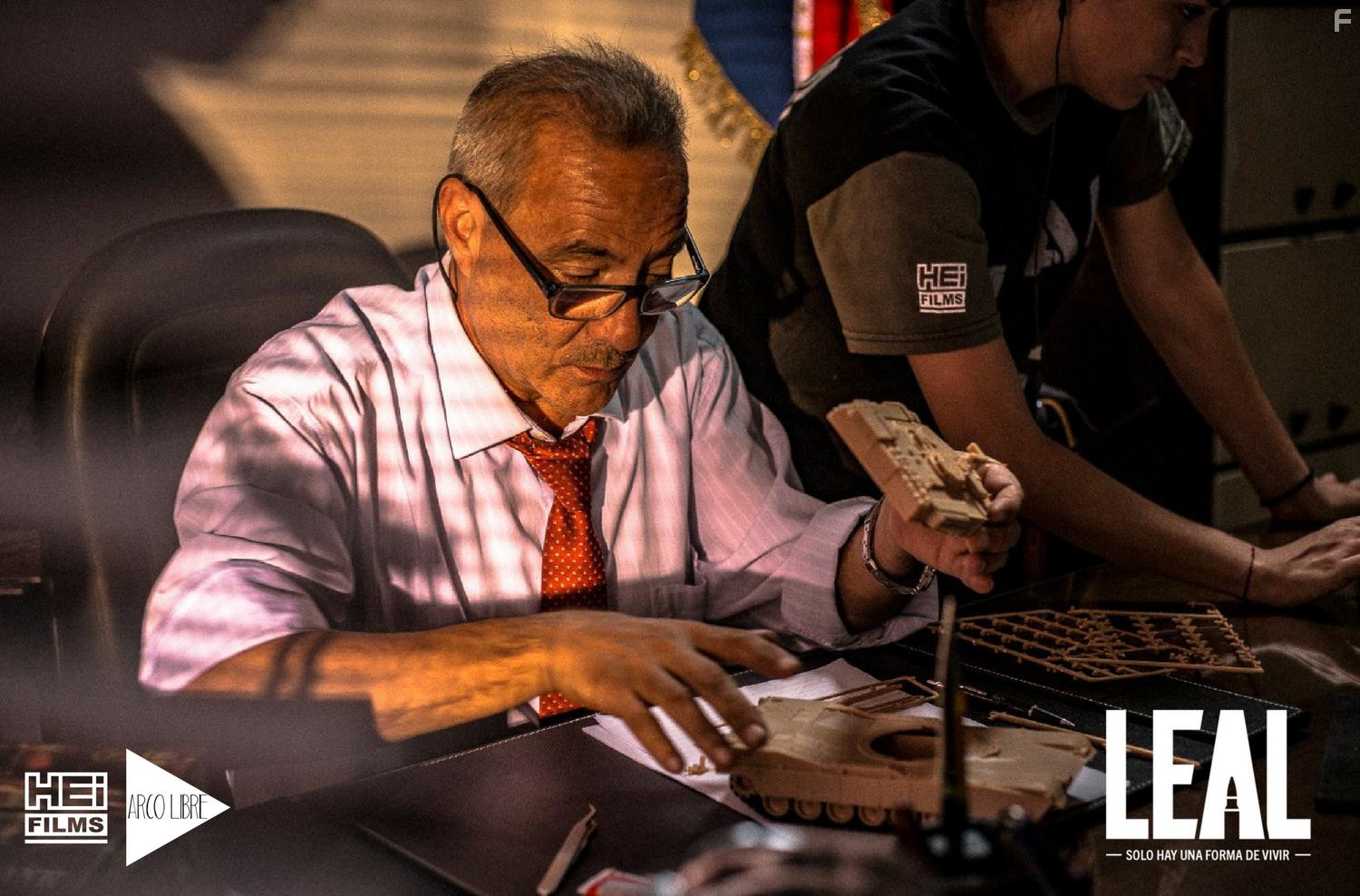 Silvio Rodas in Leal, solo hay una forma de vivir (2018)