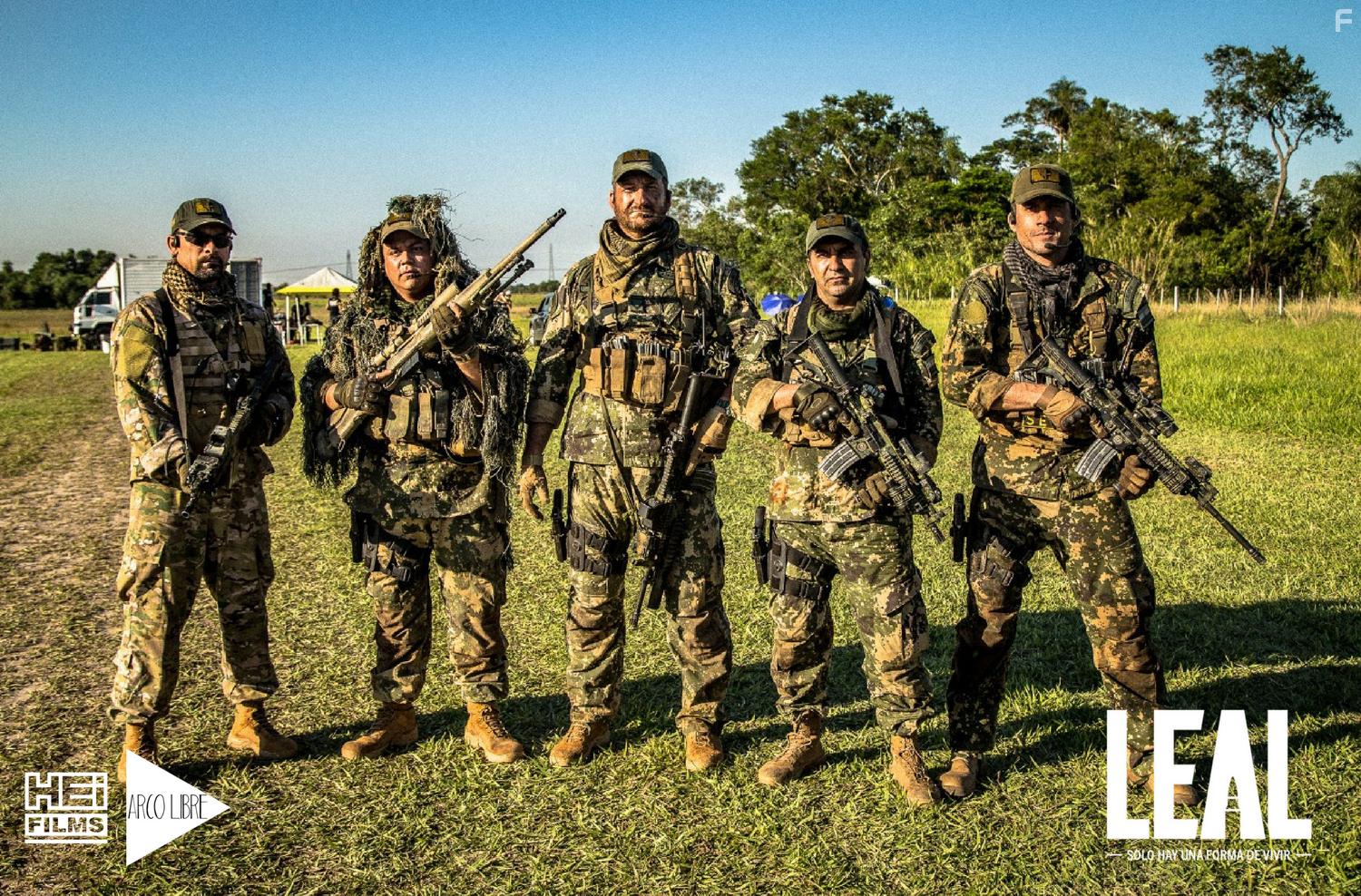 Luis Aguirre, Felix Alberto Medina Ortiz, Fabio Chamorro, Sergio Quionez Romn, and David Gerber in Leal, solo hay una forma de vivir (2018)