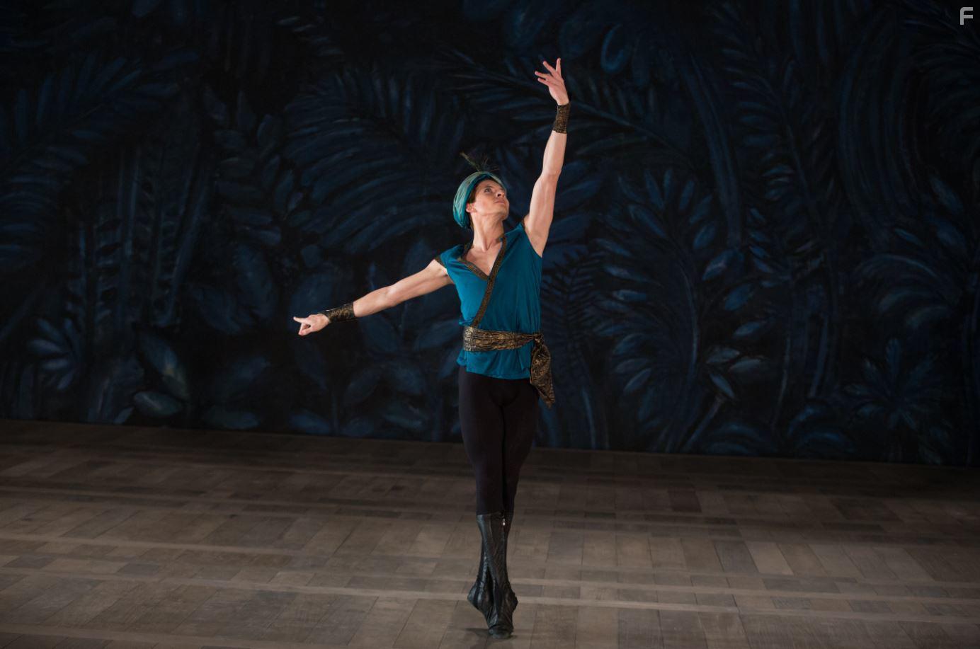 Oleg Ivenko in The White Crow (2018)