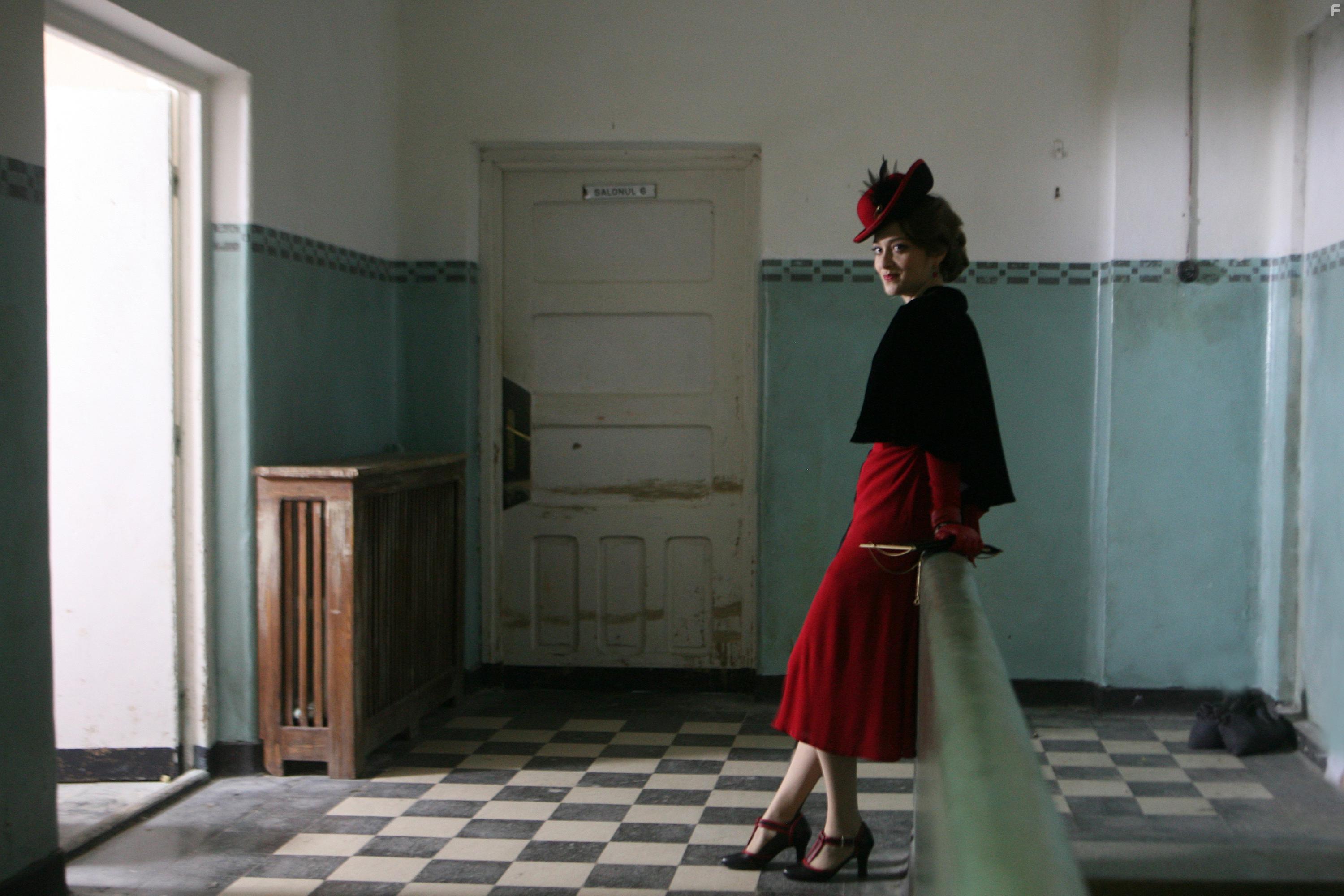 Ivana Mladenovic in Inimi cicatrizate (2016)