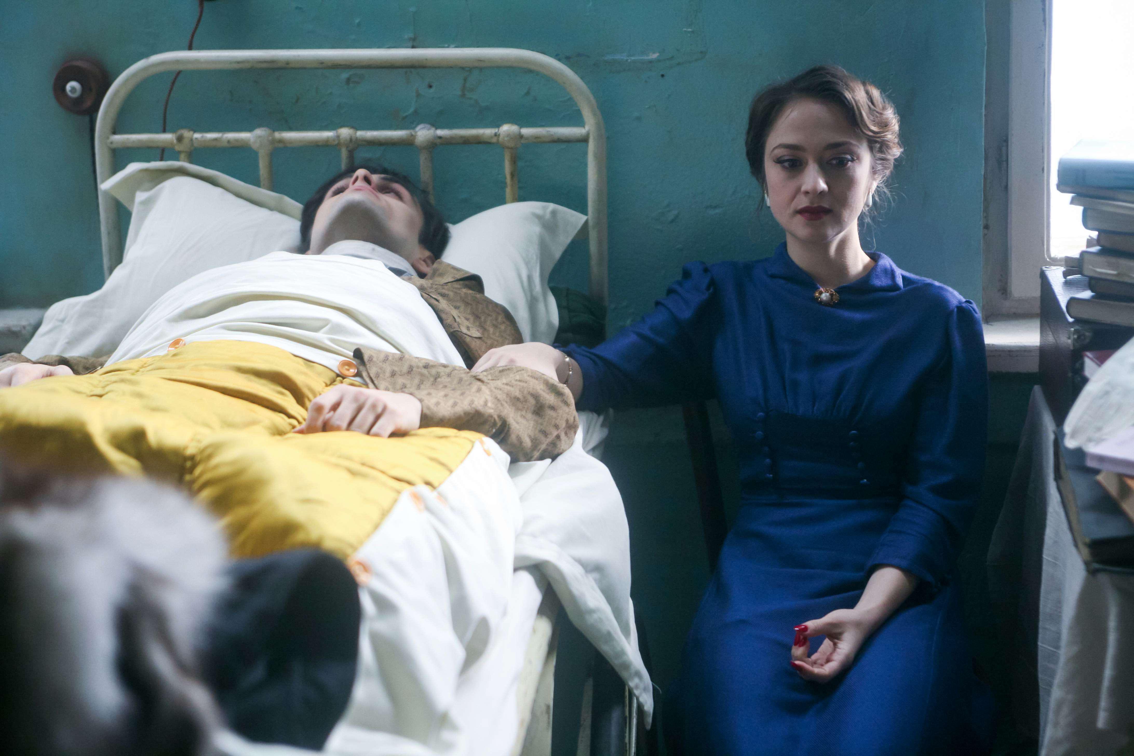 Ivana Mladenovic and Lucian Teodor Rus in Inimi cicatrizate (2016)