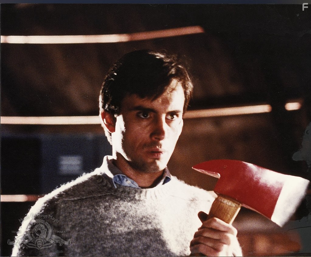 Jeffrey Combs in Извне (1986)