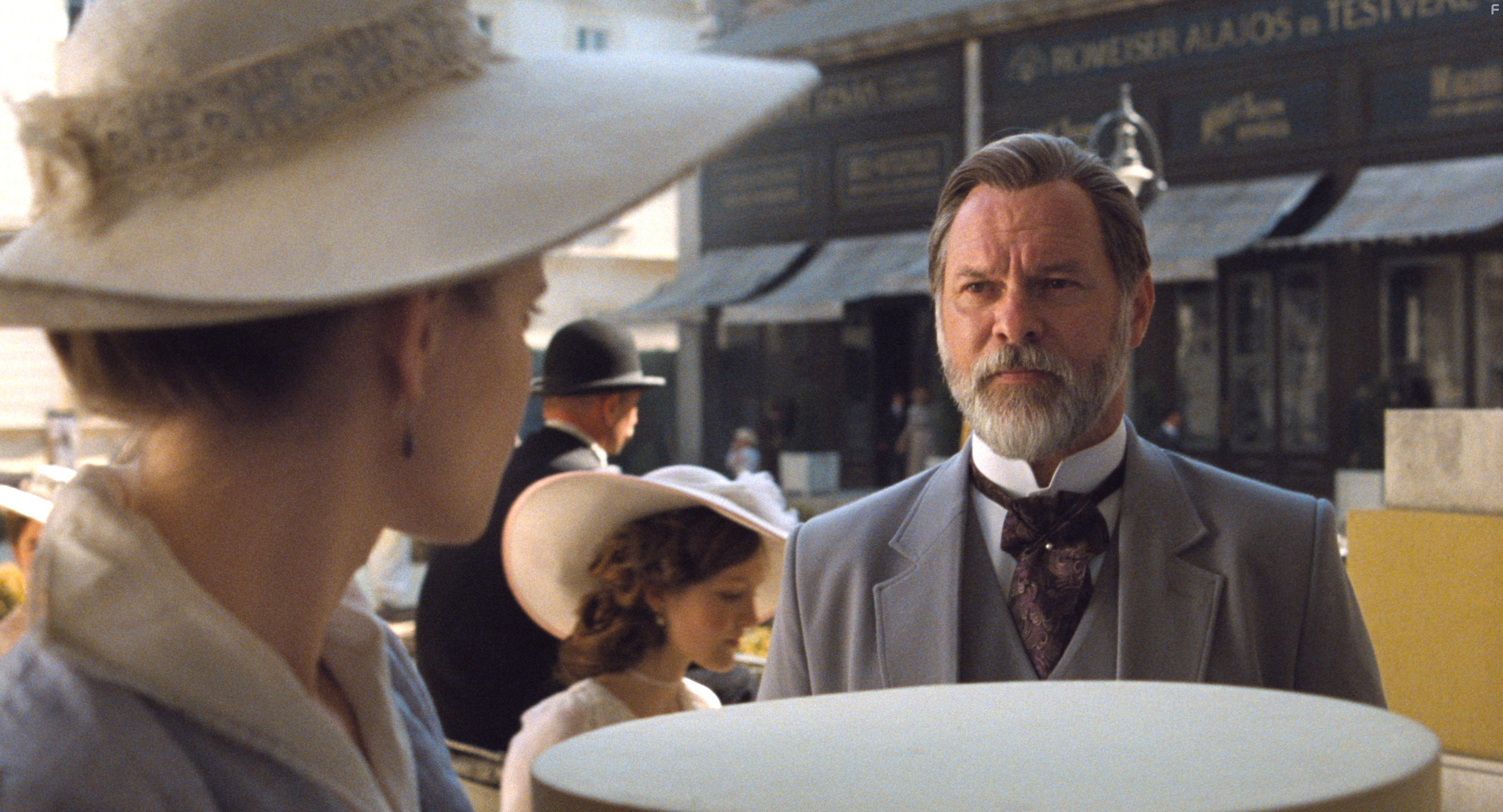 Vlad Ivanov and Juli Jakab in Napszllta (2018)