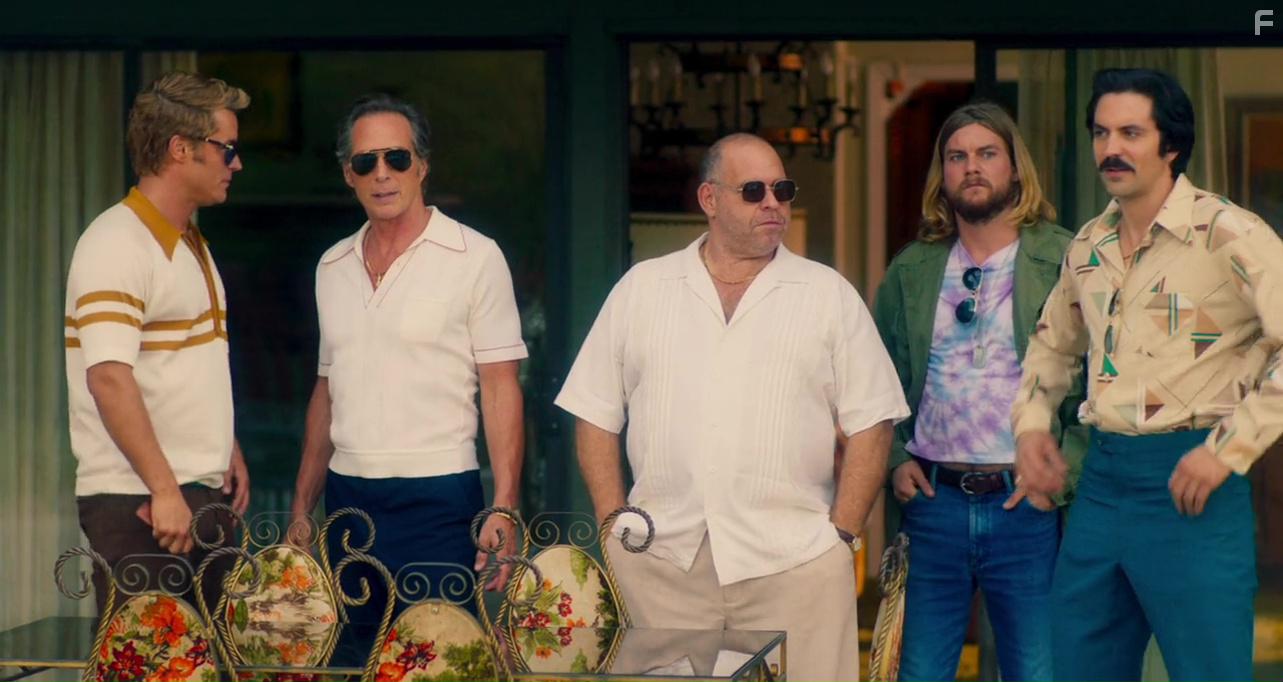 William Fichtner, Louis Lombardi, Travis Fimmel, Jake Weary, and Rhys Coiro in Finding Steve McQueen (2018)