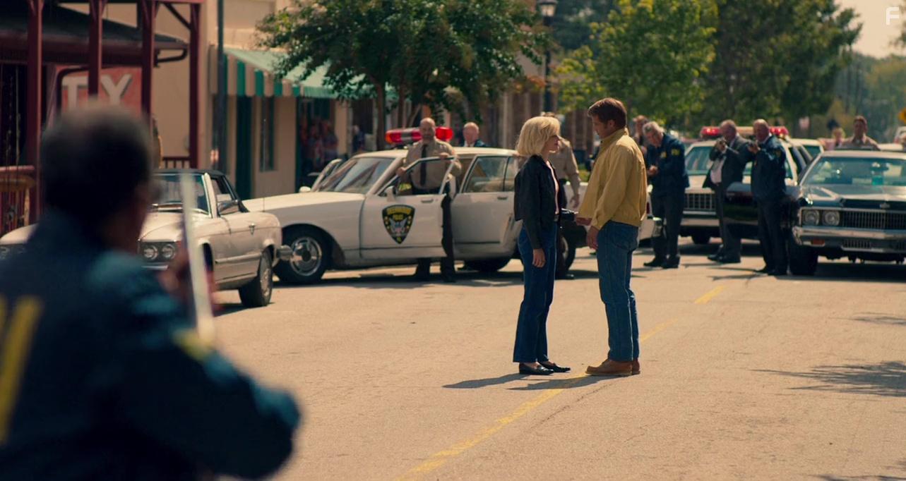 Travis Fimmel and Rachael Taylor in Finding Steve McQueen (2019)