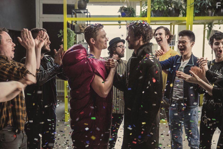 Matthias Schweighfer and Florian David Fitz in 100 Dinge (2018)