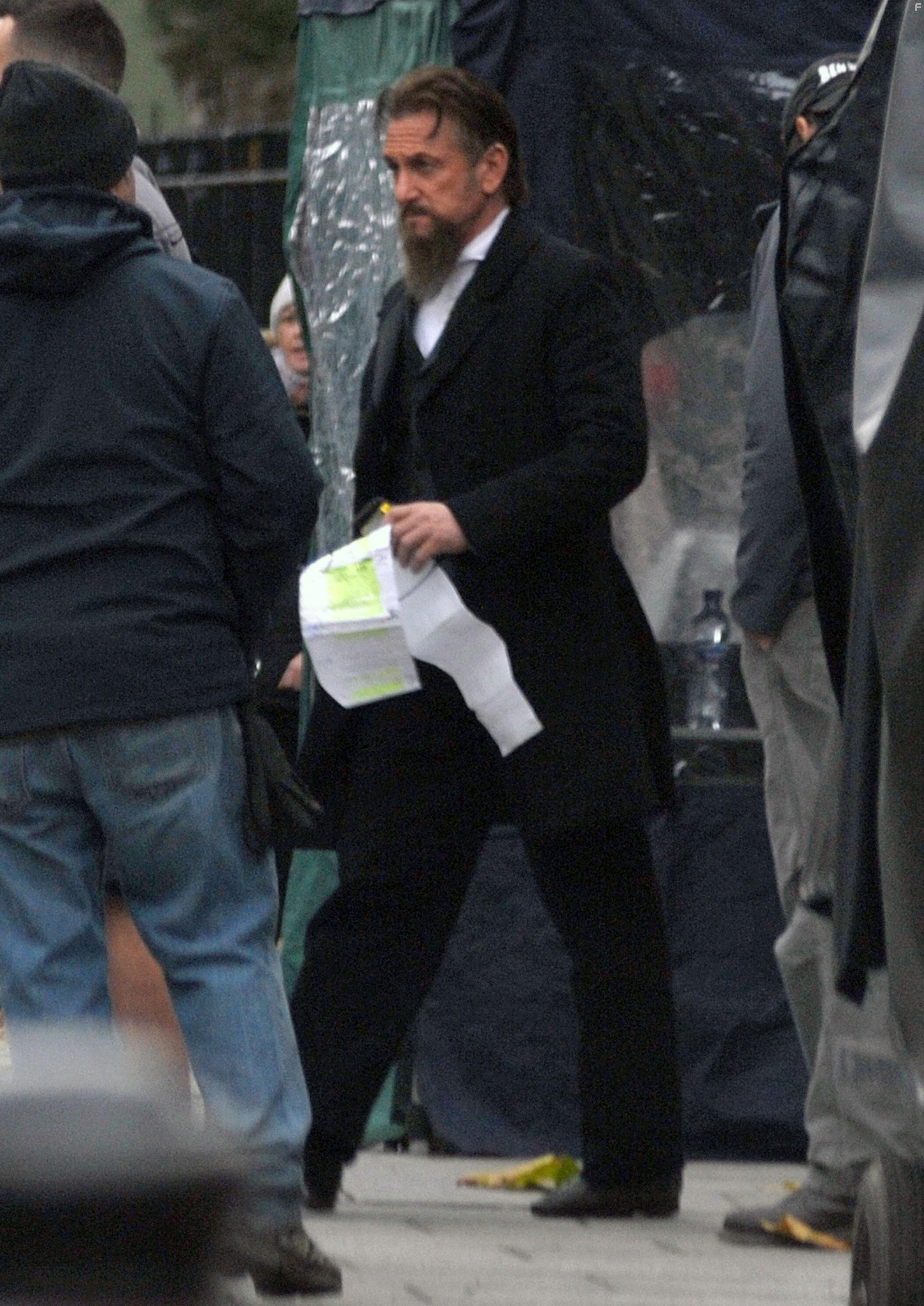 Sean Penn in The Professor and the Madman (2019)