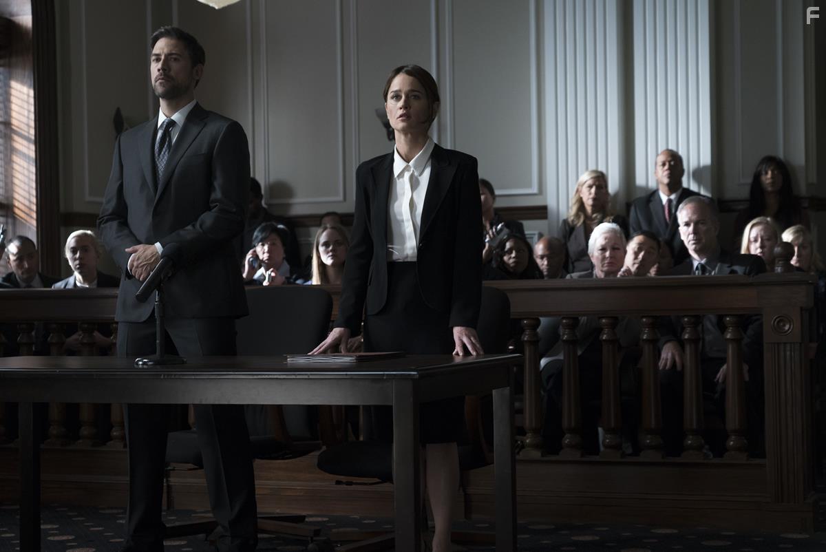 Robin Tunney and Adam Rayner in The Fix (2019)