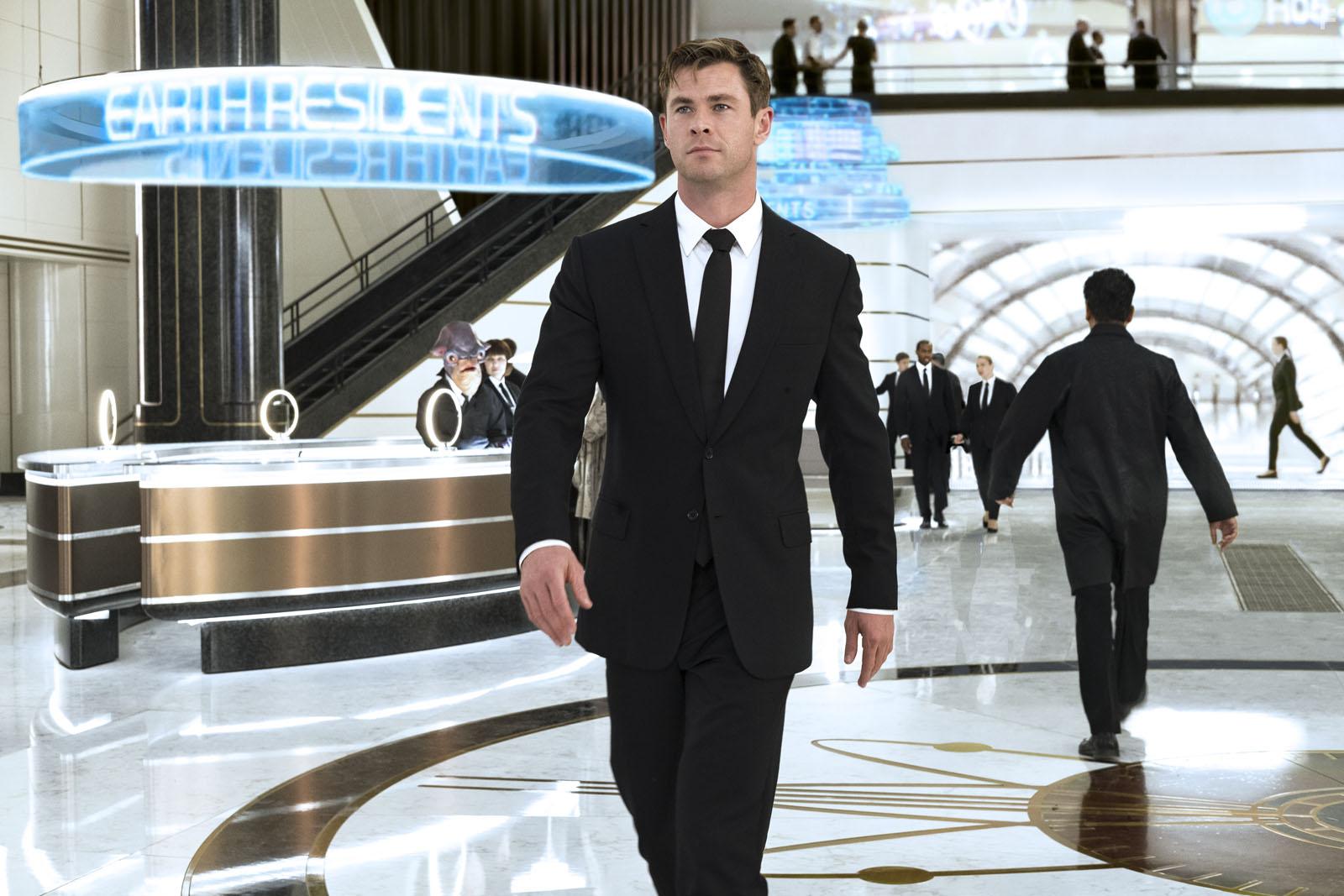 Chris Hemsworth in Men in Black: International (2019)