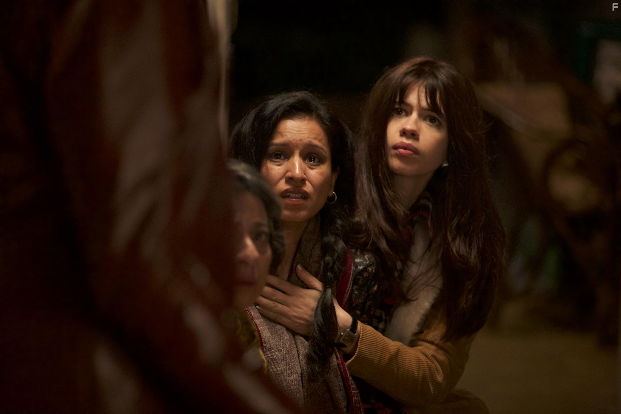 Tillotama Shome, Tanuja, and Kalki Koechlin in A Death in the Gunj (2016)