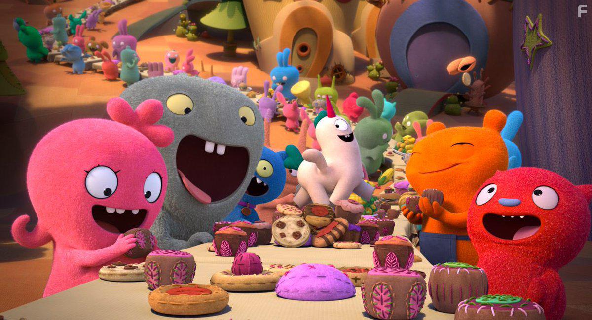Gabriel Iglesias, Wanda Sykes, Kelly Clarkson, and Pitbull in UglyDolls (2019)