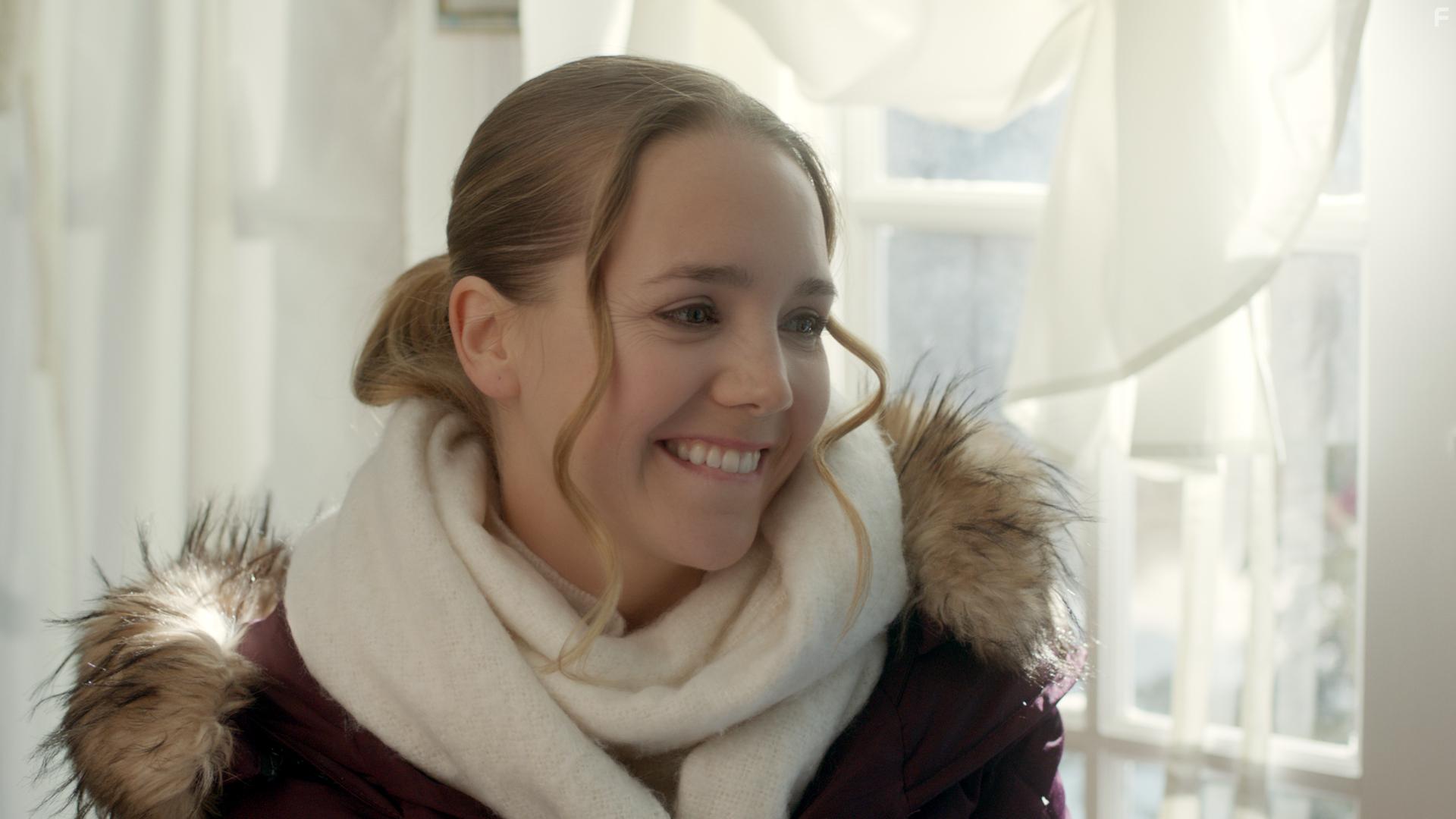 Lucie Vondrckov in The Perfect Kiss (2018)