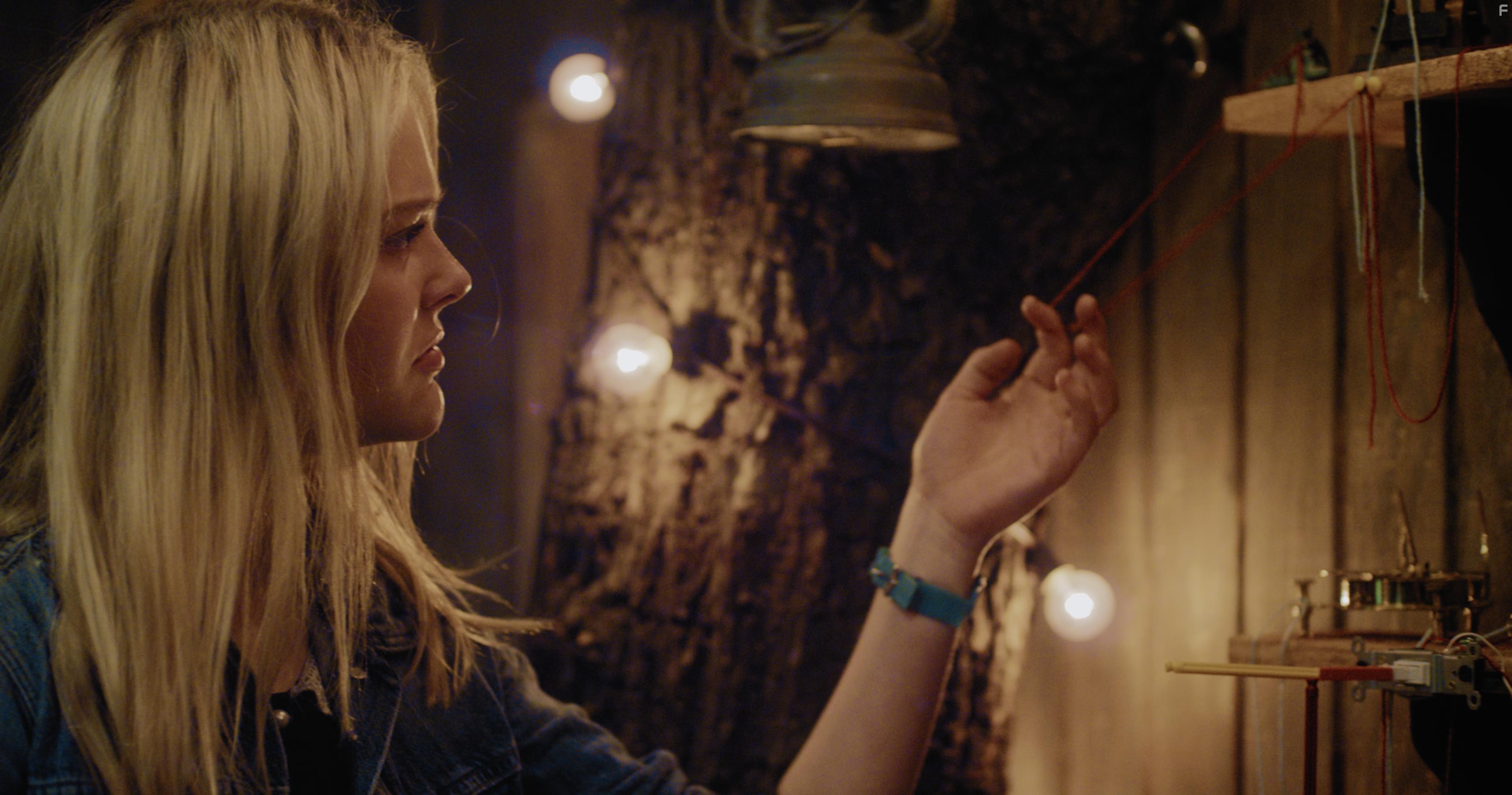 Emily Alyn Lind in Tree House Time Machine (2017)