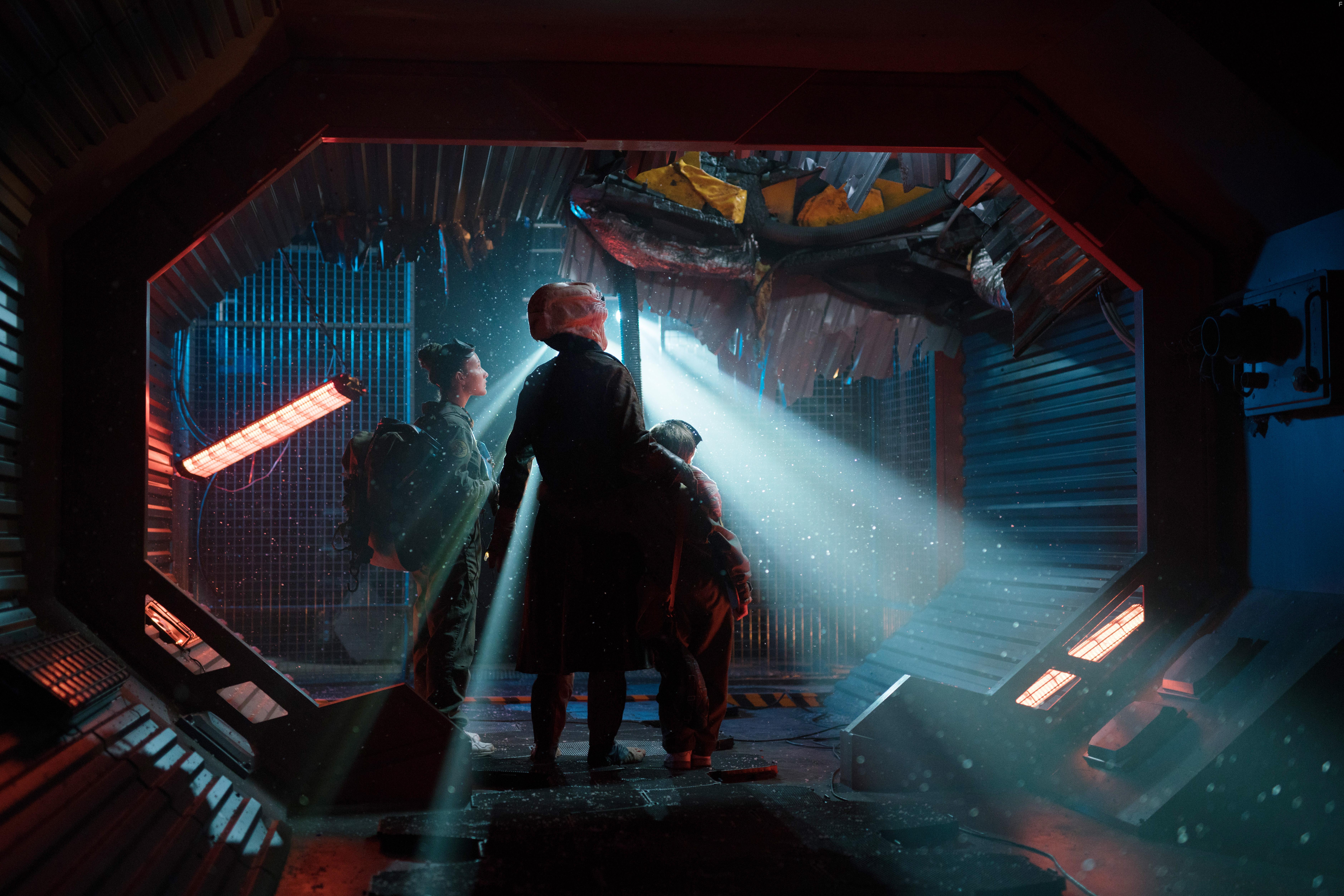 Henrik Sthl, Ella Rae Rappaport, and Dante Fleischanderl in Ensamma i rymden (2018)