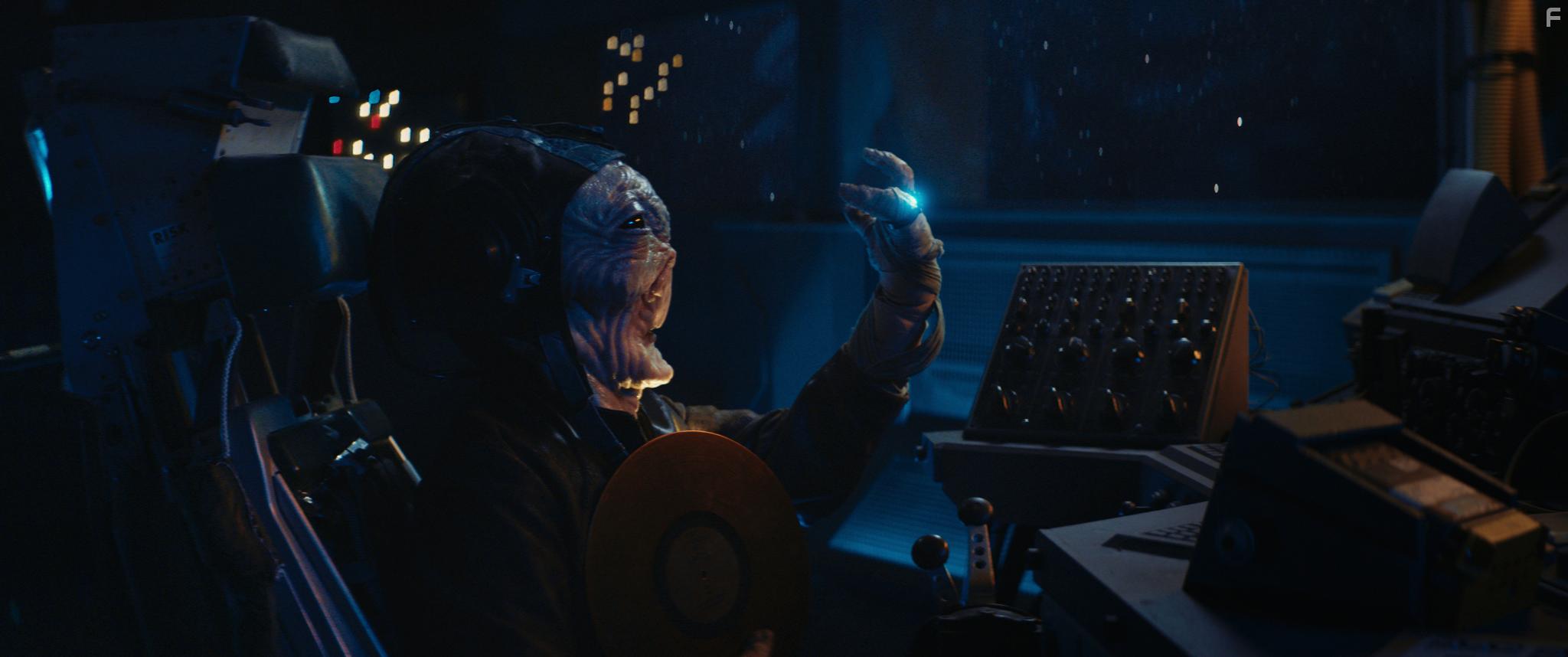 Henrik Sthl in Ensamma i rymden (2018)