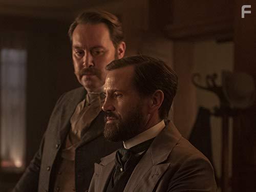 Langley Kirkwood and Christian McKay in Warrior (2019)