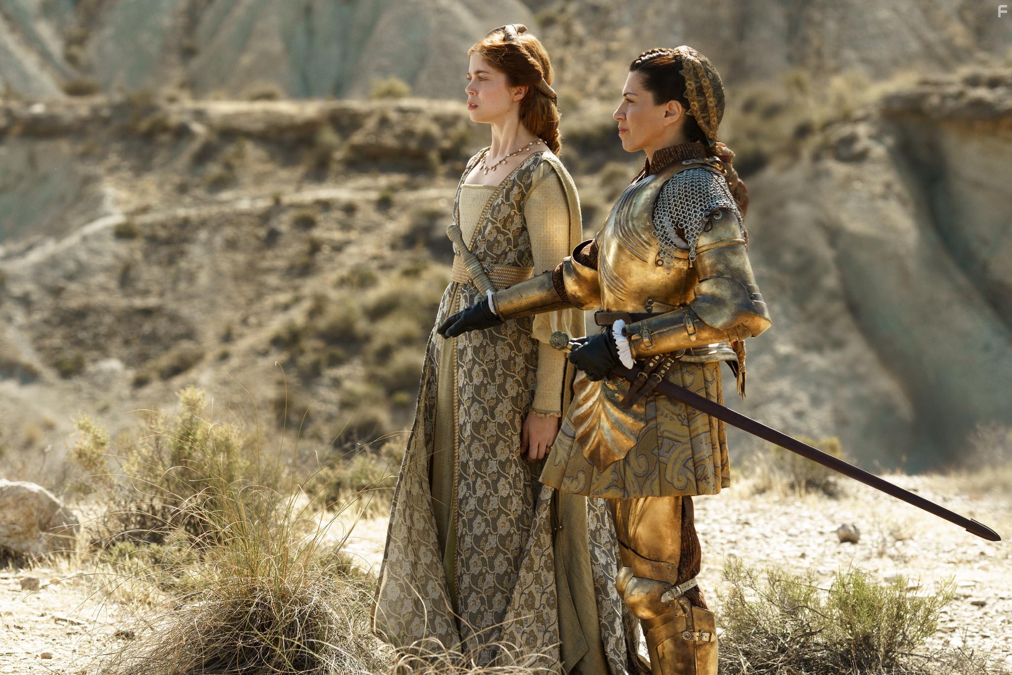 Alicia Borrachero and Charlotte Hope in The Spanish Princess (2019)