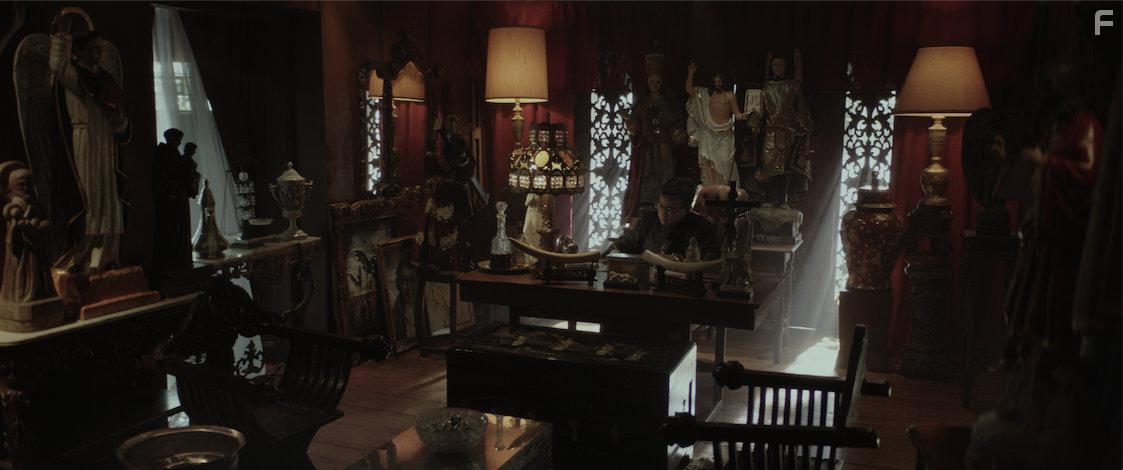 Sid Lucero in Smaller and Smaller Circles (2017)