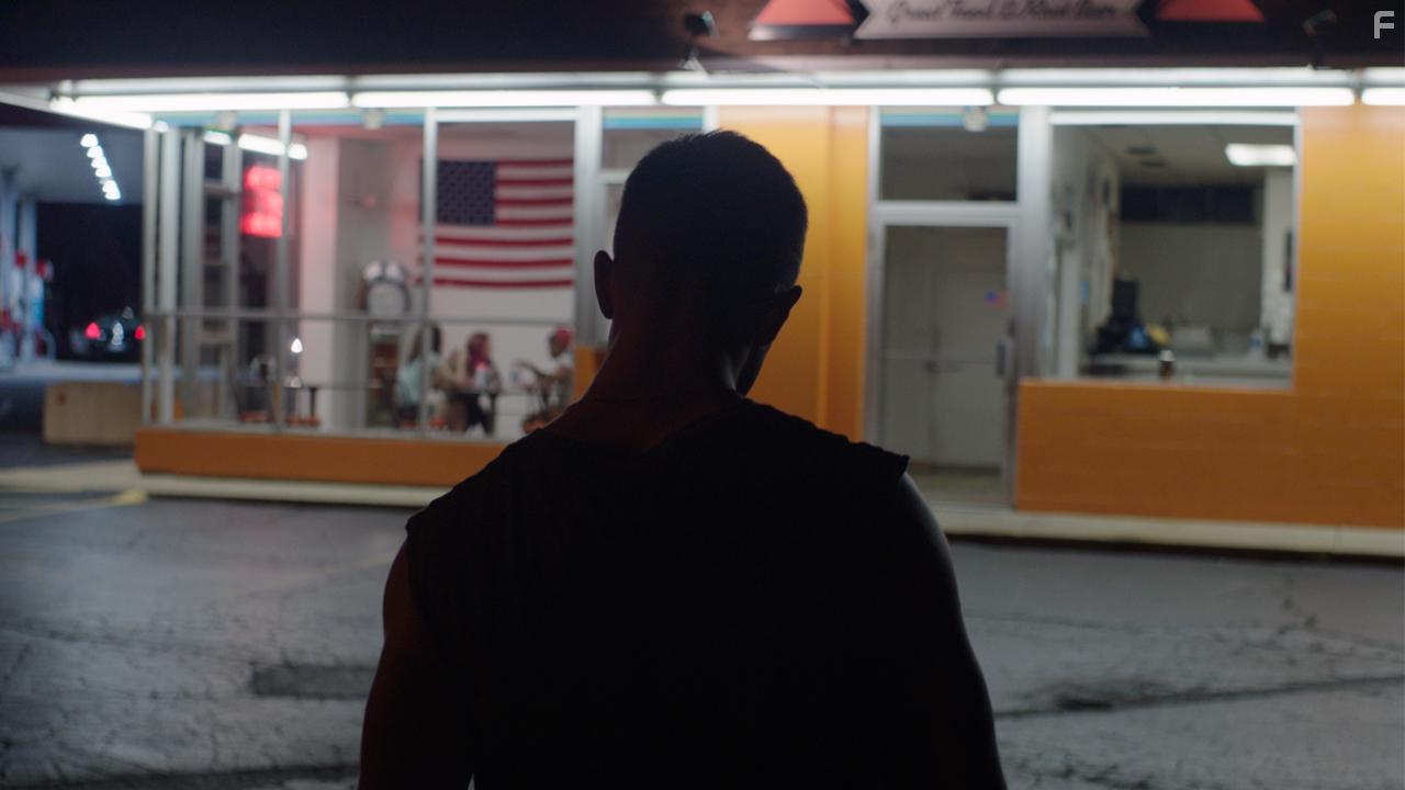 Tequan Richmond, Chlo Levine, Sasha Feldman, Will Brittain, and Grace Victoria Cox in Savage Youth (2018)