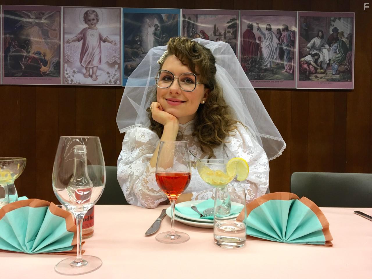 Miri Ann Beuschel in Gud taler ud (2017)