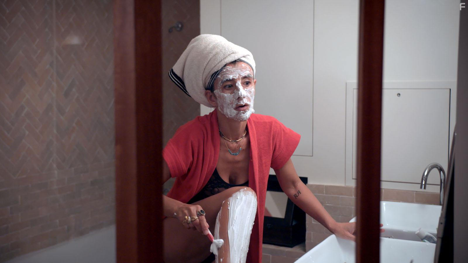 Romane Bohringer in L'amour flou (2018)