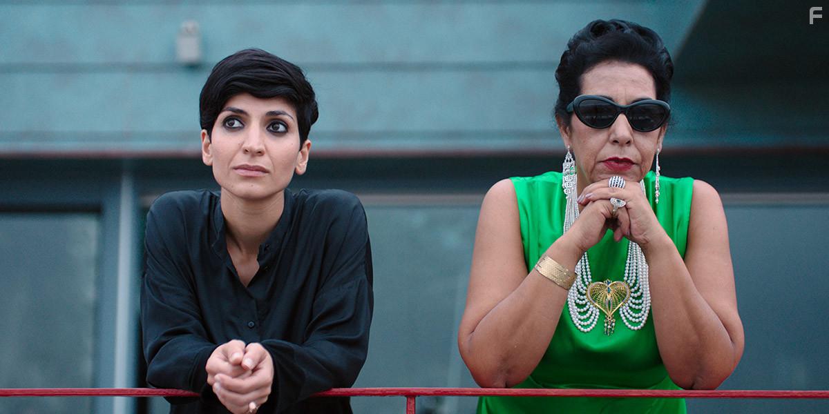 Neda Rahmanian and Najia Skalli in Looking for Oum Kulthum (2017)