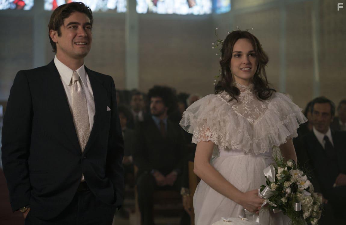 Riccardo Scamarcio and Sara Serraiocco in Lo spietato (2019)