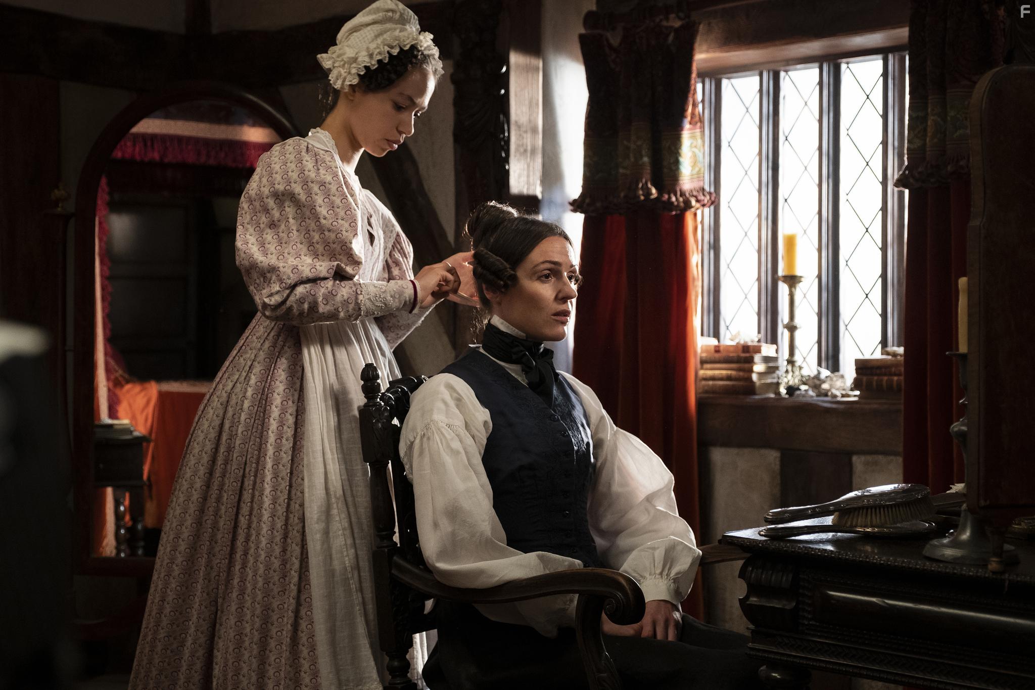 Suranne Jones and Albane Courtois in Gentleman Jack (2019)